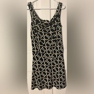 White House/Black Market Black Dress W/Chain Design W/Logo Women’s Size 6